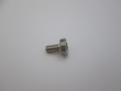 15-114331-00 Screw